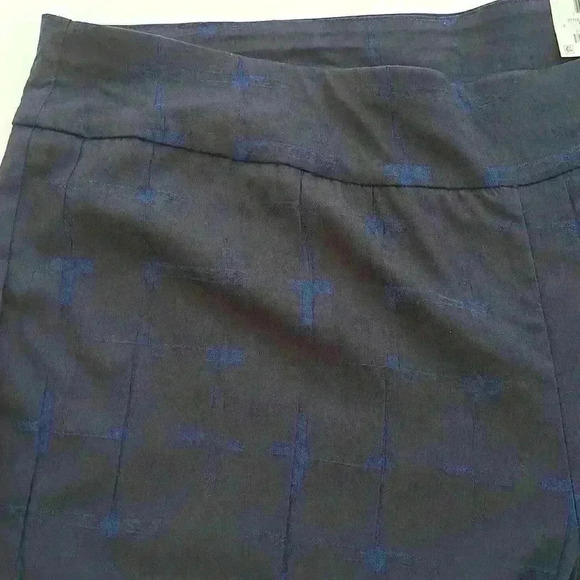 Alfani Tummy-Control Pants Rothko Grid Navy Blue Straight Legs - Size: 24W - Picture 7 of 7